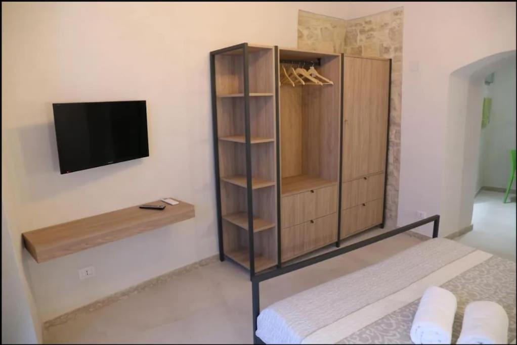 Bed and Breakfast Locus Pendinelli Trani Exterior foto